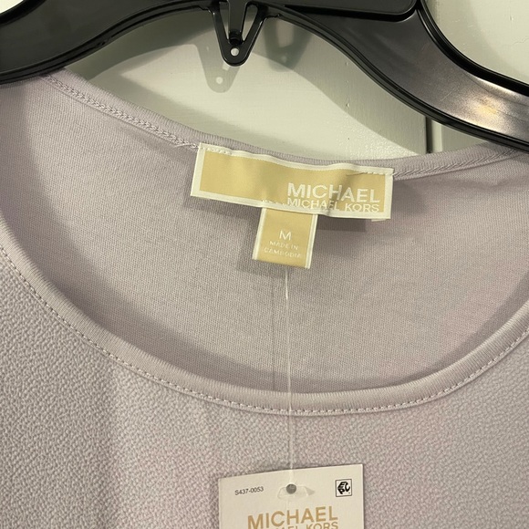 Michael Kors Lavender top with side tie size M - Picture 3 of 6